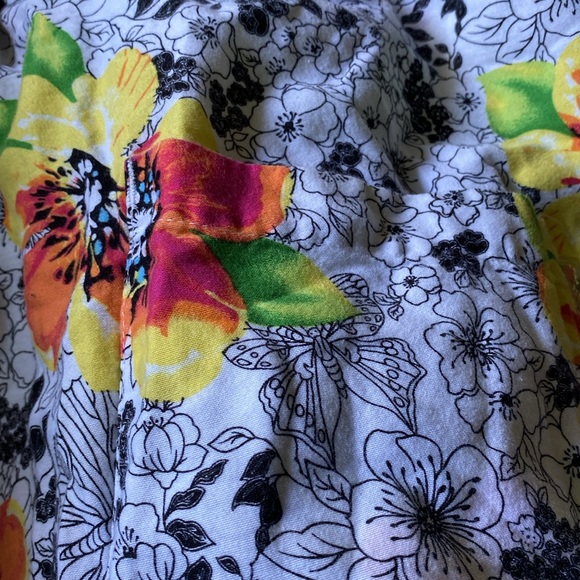 Koi by Kathy Peterson Scrub Top - Picture 3 of 9